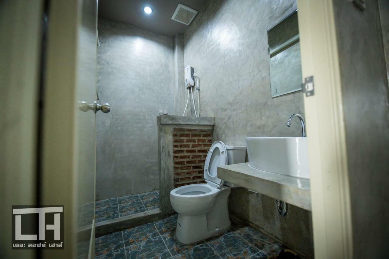 The Loft House Sakaeo Hotell Watthana Nakhon Eksteriør bilde
