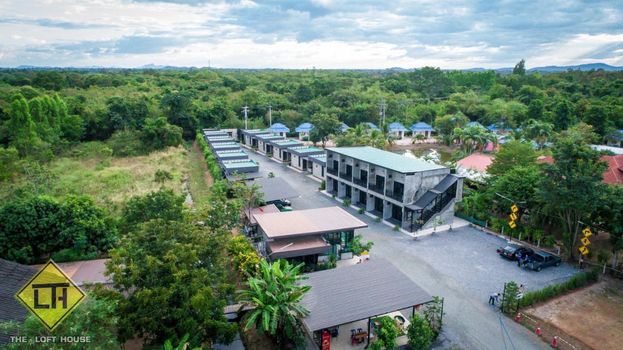 The Loft House Sakaeo Hotell Watthana Nakhon Eksteriør bilde