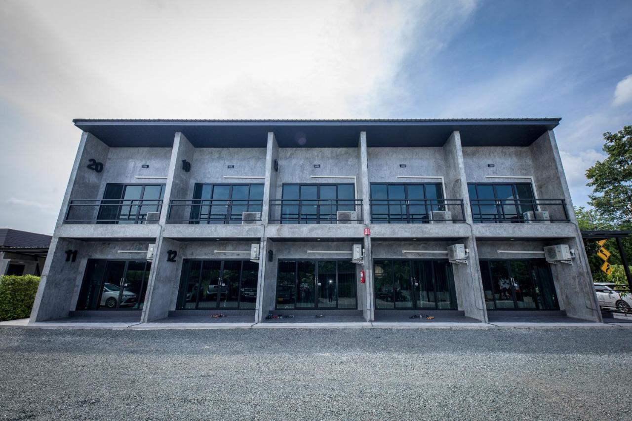 The Loft House Sakaeo Hotell Watthana Nakhon Eksteriør bilde
